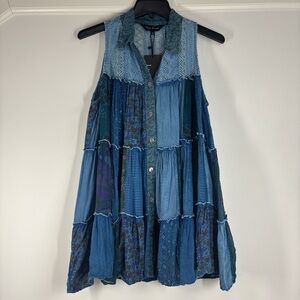 NWT Young Threads Boho Patchwork Tiered Tunic Top Blue Floral Button Down Sz M